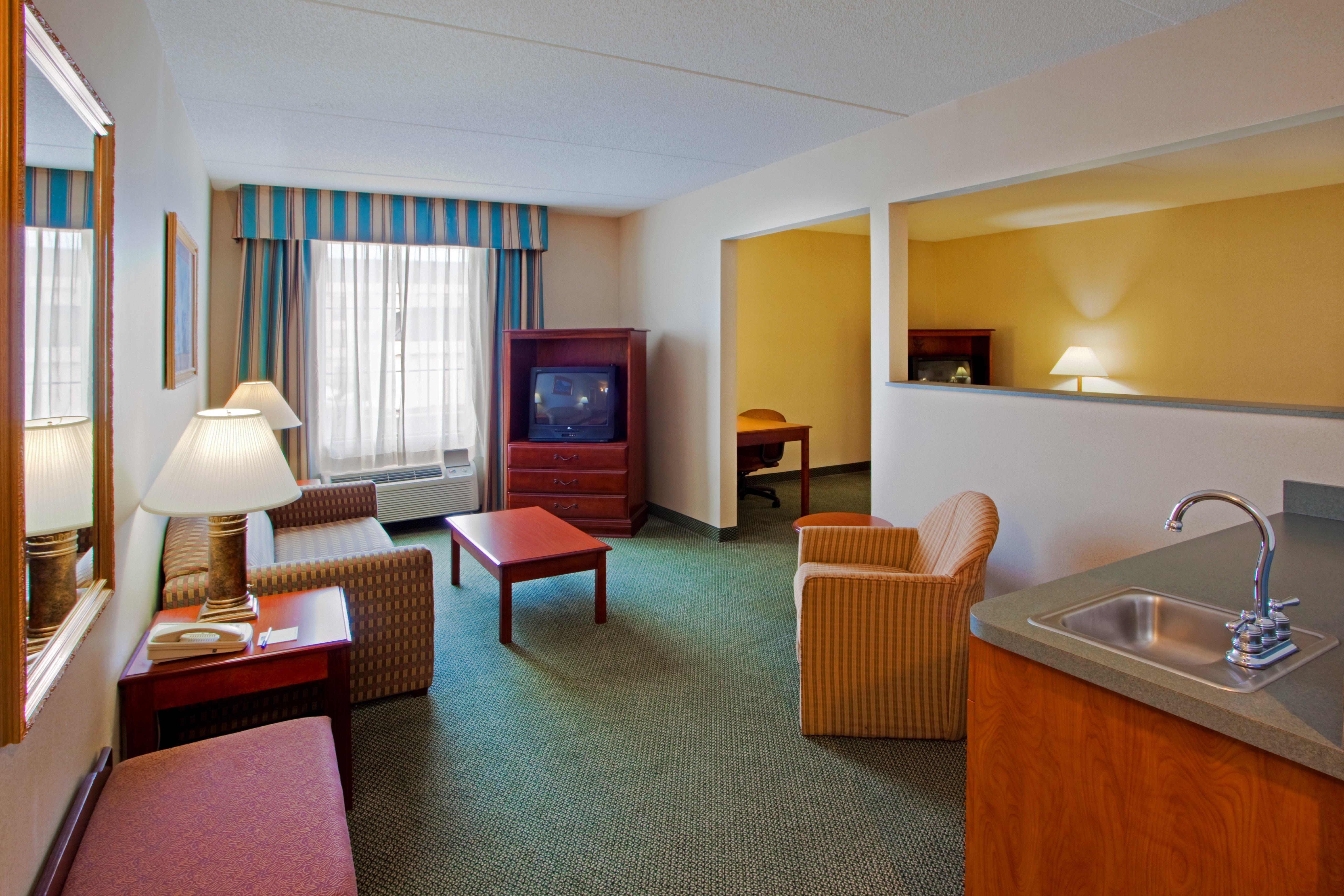 Holiday Inn Express Hanover By Ihg Exterior foto