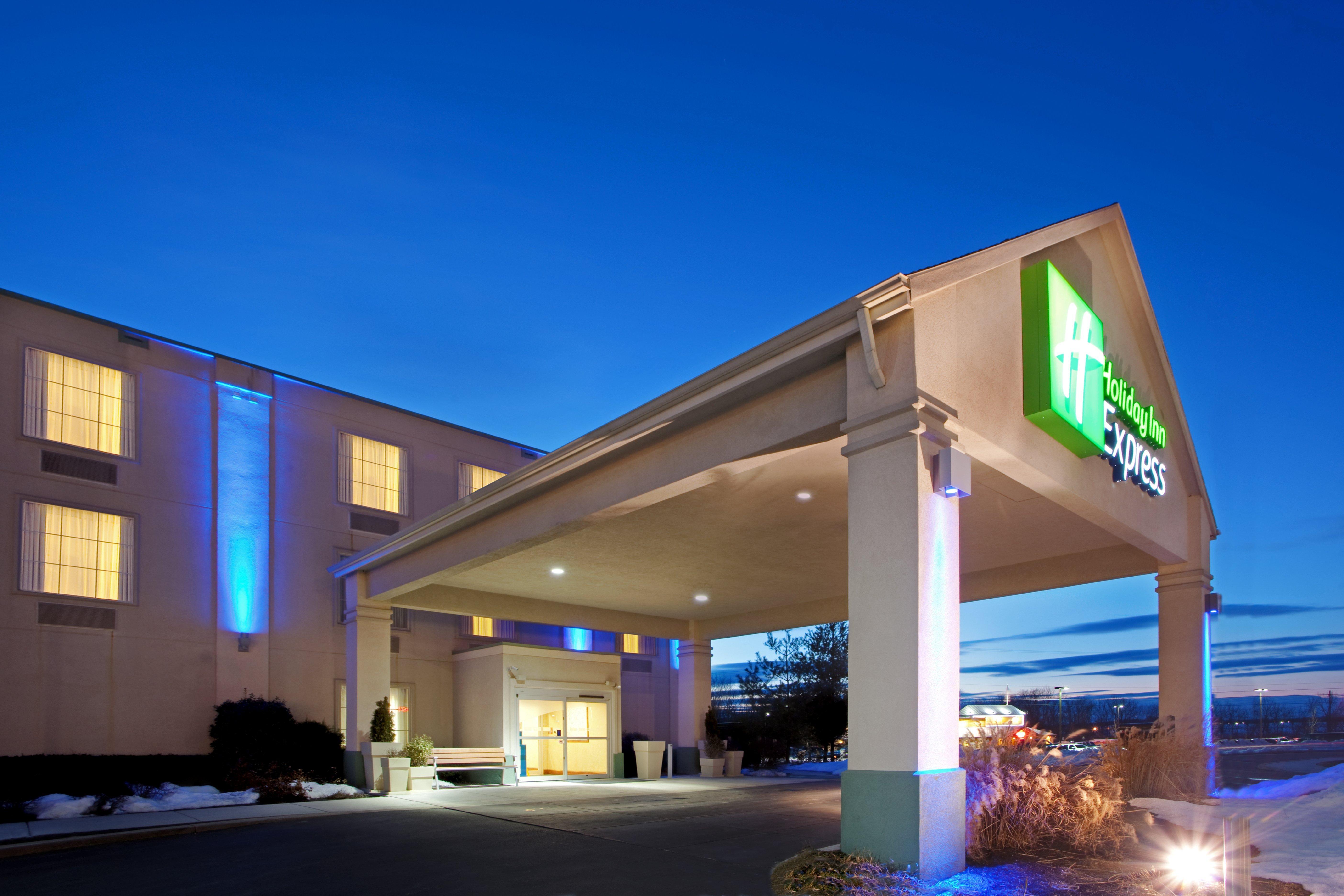 Holiday Inn Express Hanover By Ihg Exterior foto
