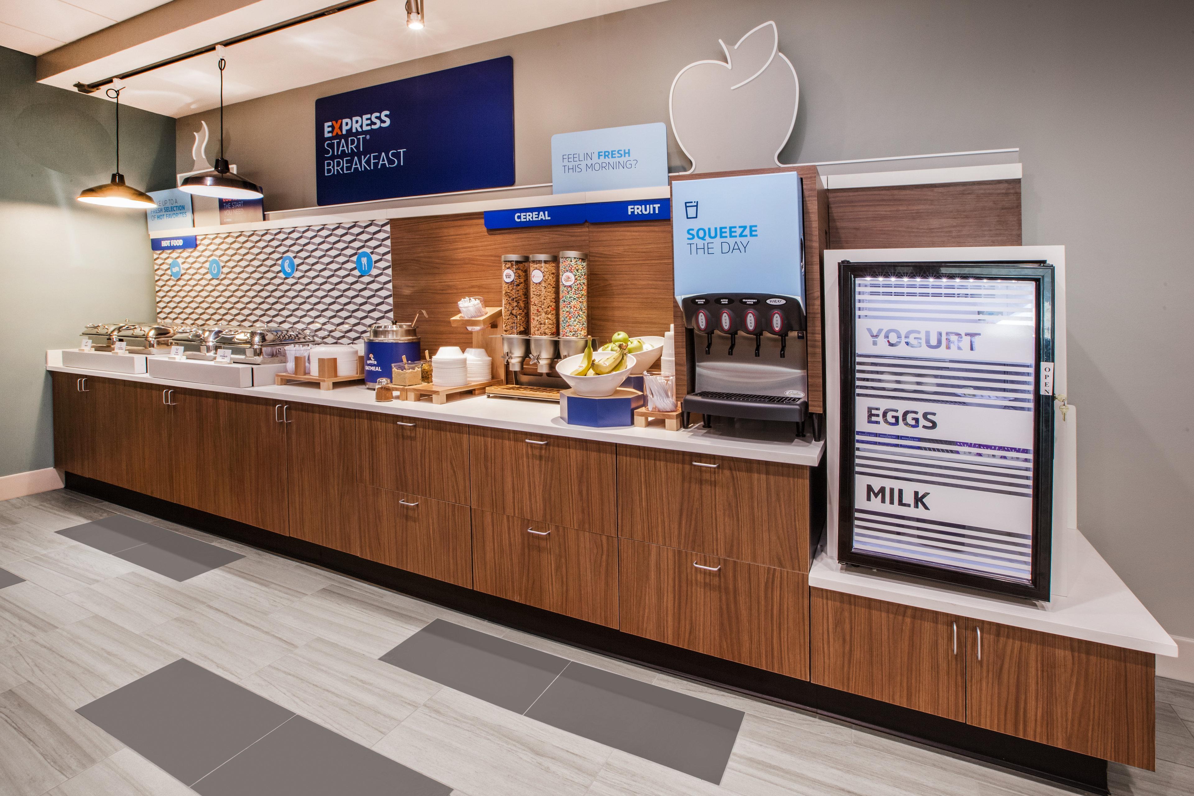 Holiday Inn Express Hanover By Ihg Exterior foto
