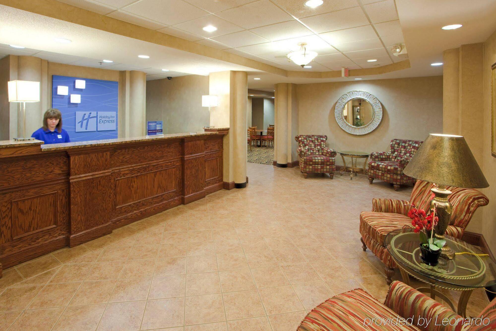 Holiday Inn Express Hanover By Ihg Exterior foto